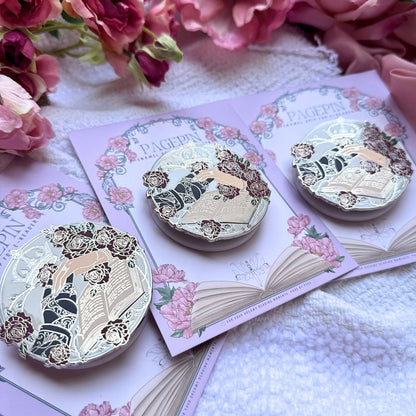KNIGHT AND PRINCESS enamel grip